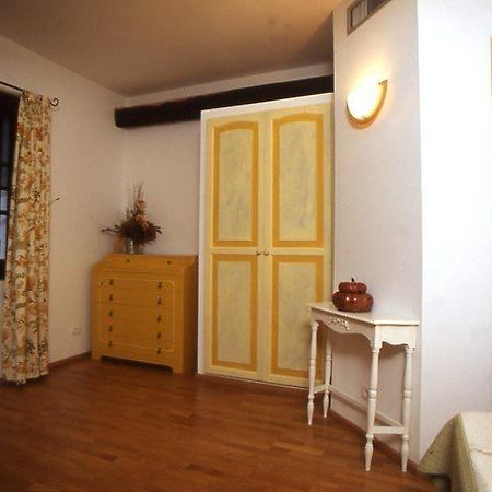 Agriturismo La Vecchia Dolceacqua Villa Exteriör bild