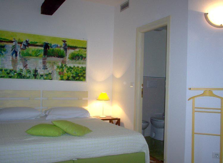 Agriturismo La Vecchia Dolceacqua Villa Rum bild