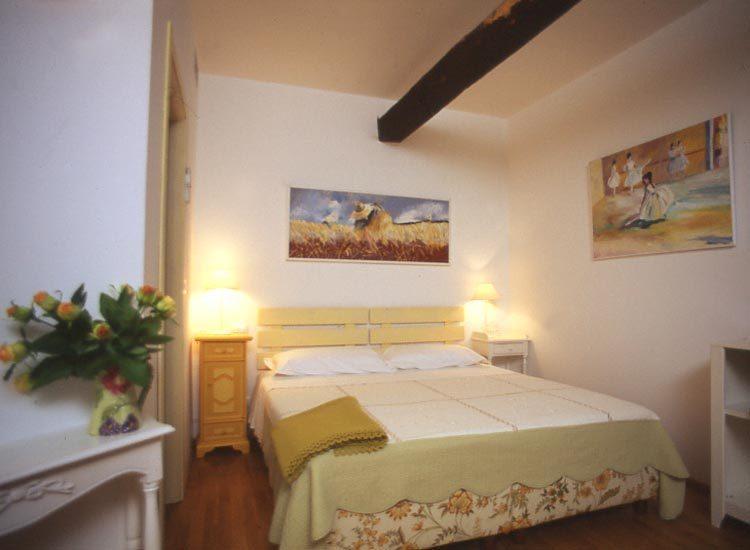 Agriturismo La Vecchia Dolceacqua Villa Rum bild